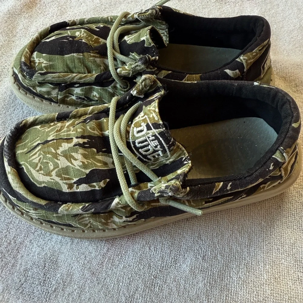 adidas Kids Camouflage Slip-On Moccasins in Green and Black